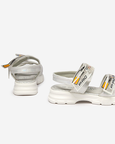 Białe dziecięce sandałki zapinane na rzepy Keris - Obuwie