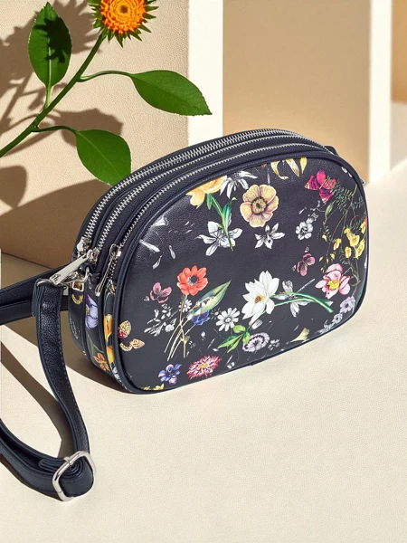 Royalfashion Дамска малка чанта от еко кожа Floriana