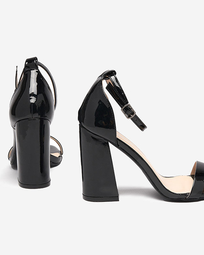 Czarne damskie sandały na słupku Whopso- Obuwie