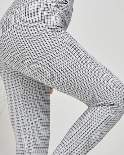 Сиво-черни дамски карирани гамаши- Облекло