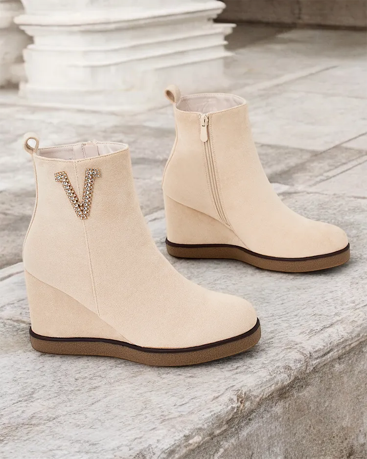 Royalfashion Дамски ботуши на токчета Nerias