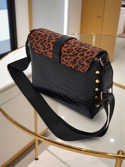 Лакирана малка дамска чанта от еко кожа Panthere Mist