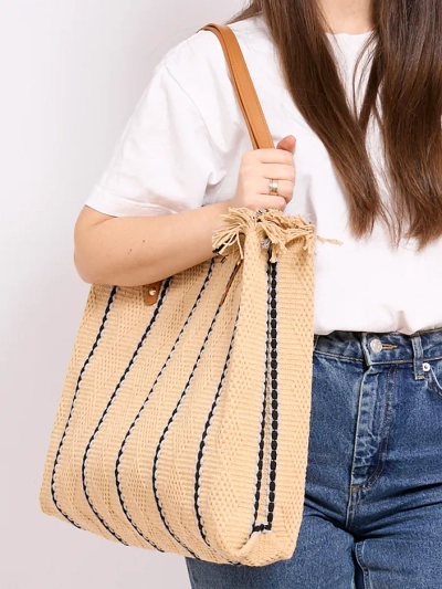 Royalfashion Плетена чанта с райета