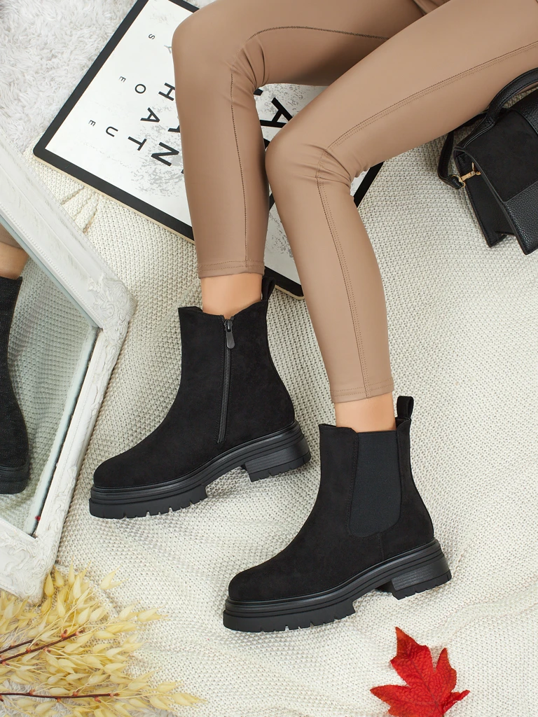 Дамски боти в стил Челси от еко велур Lunvor