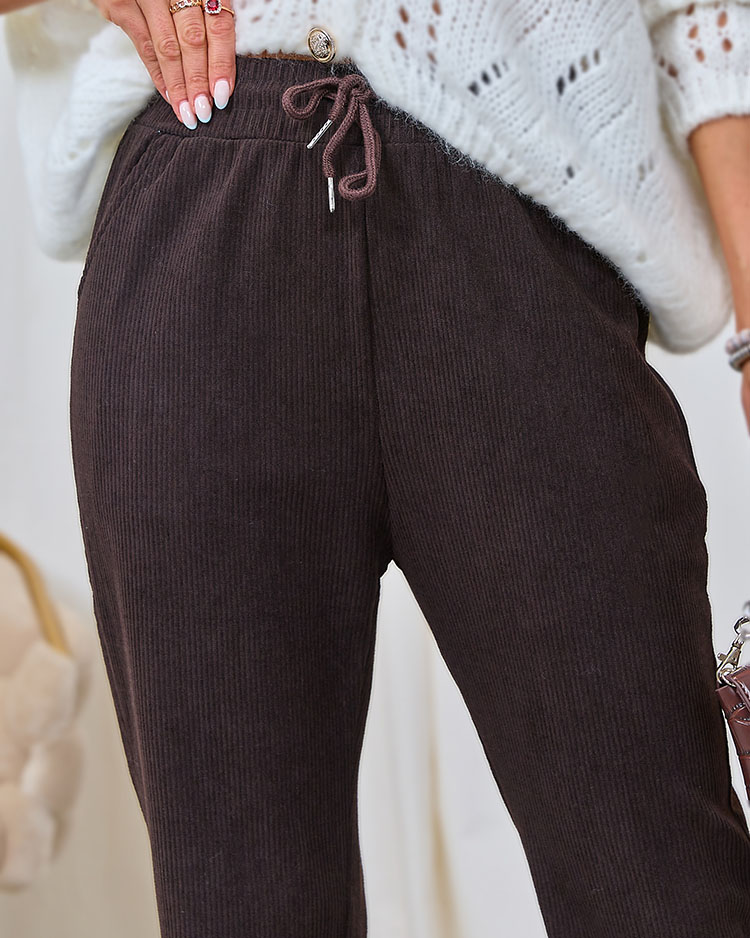 Royalfashion Дамски панталон от велурена материя в тъмнокафяво