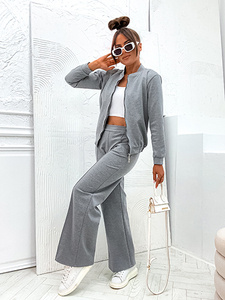 гълъбово сиво