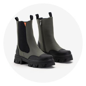 тъмнозелено