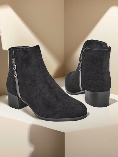 Дамски ботуши на Royalfashion Ирто