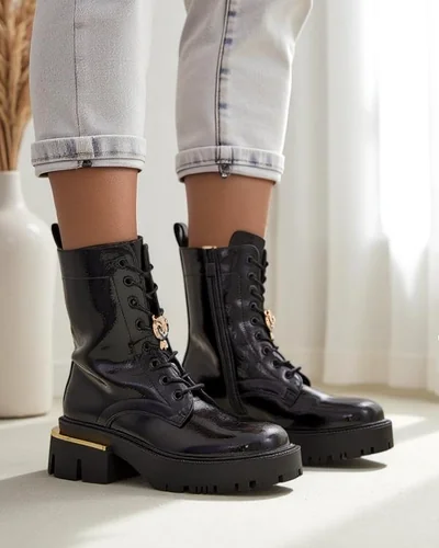 Royalfashion дамски боти с патентна кожа Tesiolle