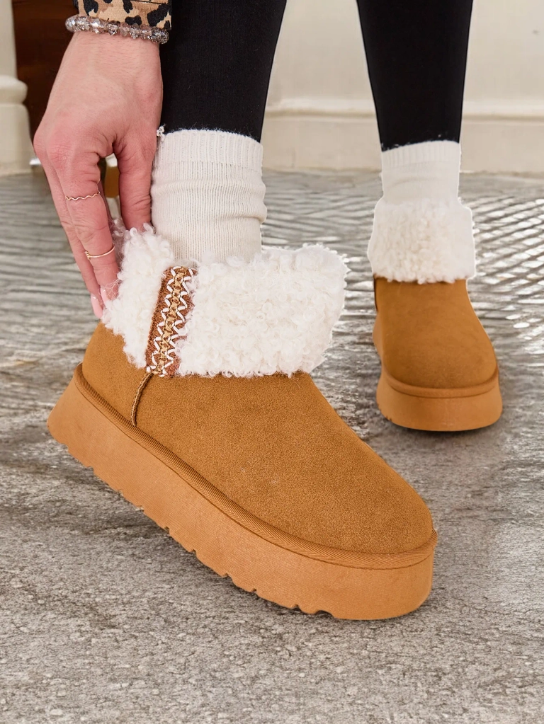 Дамски снежни ботуши Royalfashion с козина Rovvoy