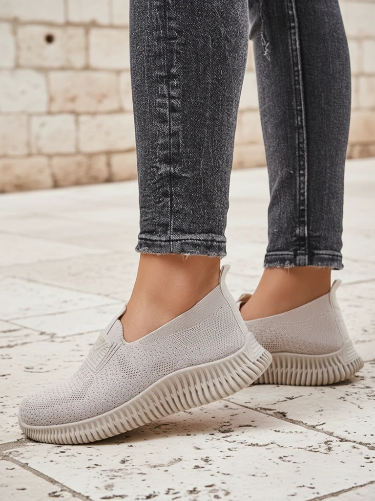 Royalfashion Дамски спортни обувки Serra, тип slip-on, от текстил