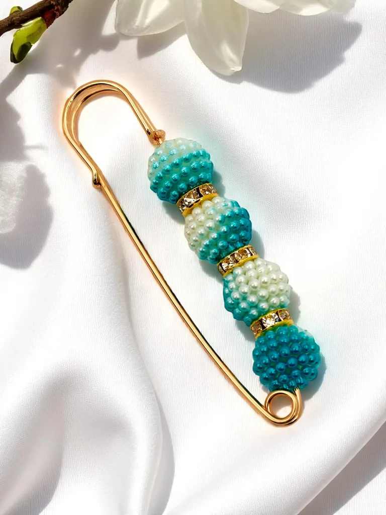 Декоративна дамска брошка с перли Four Pearls