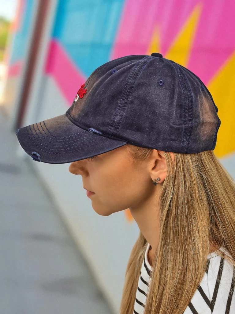 Royalfashion Шапка с козирка Paris 1976