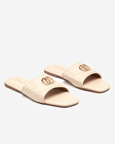 Beżowe damskie eko-skórzane klapki ze złotą ozdobą Daliso - Obuwie