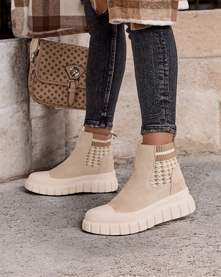 Дамски ботуши на прослойка Royalfashion Roniv