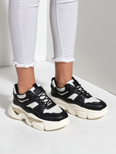 Женски маратонки Royalfashion на по-дебела подметка Lesalli