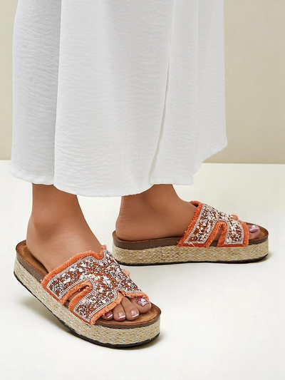 Royalfashion Дамски чехли с украси Candy Candy