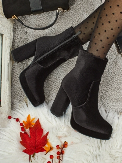 Дамски боти на ток, имитация на велур, Miss