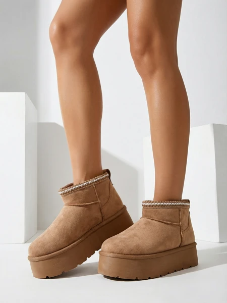 Royalfashion Дамски къси ботуши a'la snow boots Xoalla