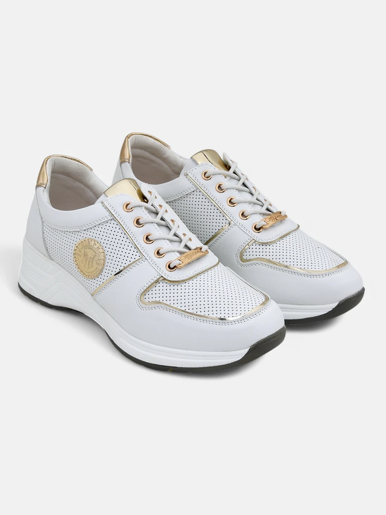 Дамски сникърси на платформа Calista Athena бели еко кожа