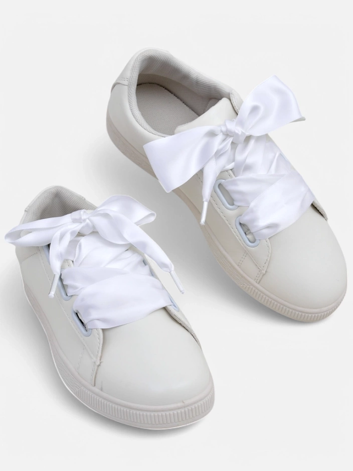 Royalfashion Дамски еко-кожени маратонки с декоративни връзки Ети