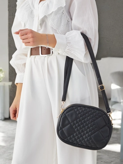 Royalfashion Малка овална дамска чанта, изработена от еко кожа