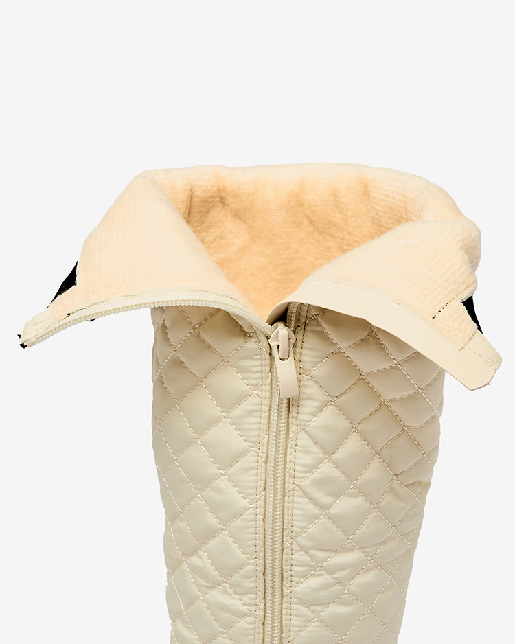 Royalfashion Бежови дамски ватирани ботуши Ataeb