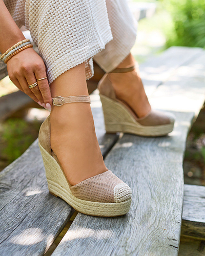 Royalfashion Кафяви дамски сандали на платформа Meylasi