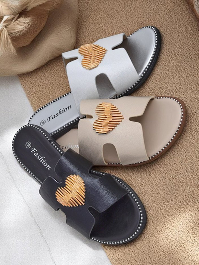 Royalfashion Дамски чехли на равна подметка Heart Chic