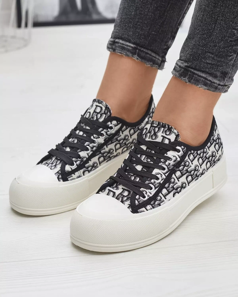 Дамски маратонки на платформа с десен в черен цвят Berika - Обувки