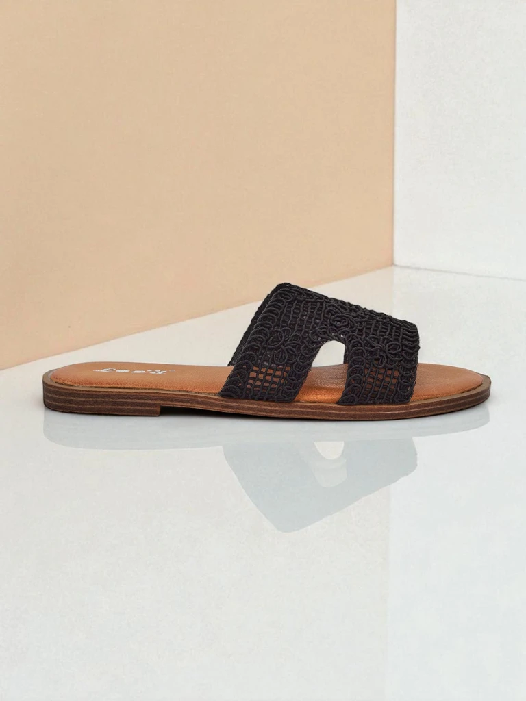 Rpyalfashion Дамски сандали с декоративна каишка Braida