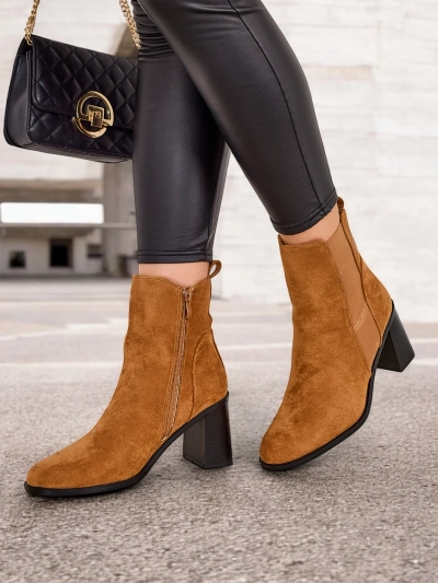 Дамски глезенки на Royalfashion с плътна пета Enotto