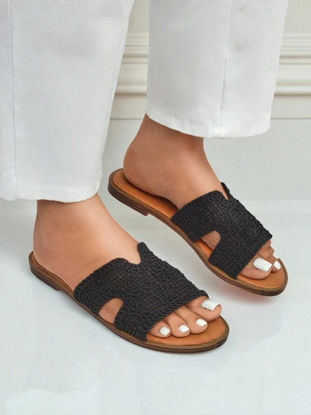 Rpyalfashion Дамски сандали с декоративна каишка Braida