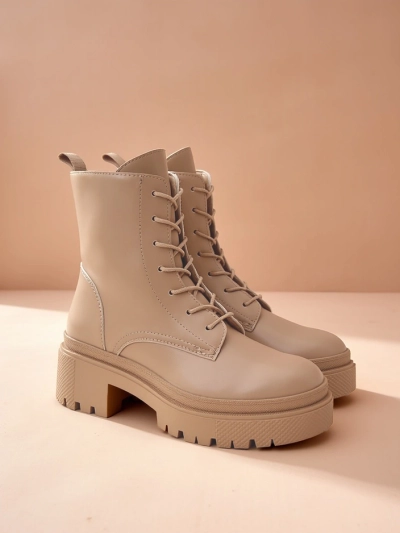 Royalfashion Дамски ботуши Bumalo с връзки