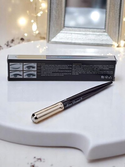 Miss Demi Блестяща писалка очна линия