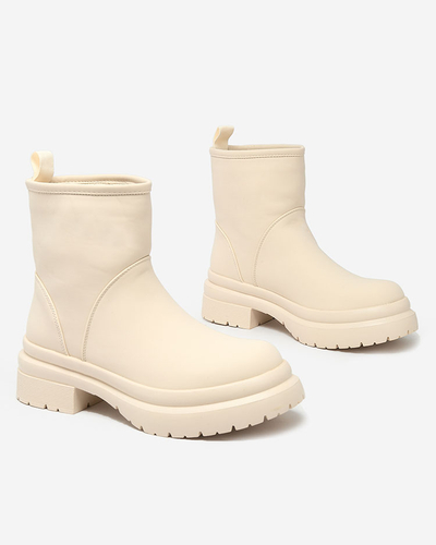 Royalfashion Бежови матови дамски ботуши с по-дебела подметка Holeopi