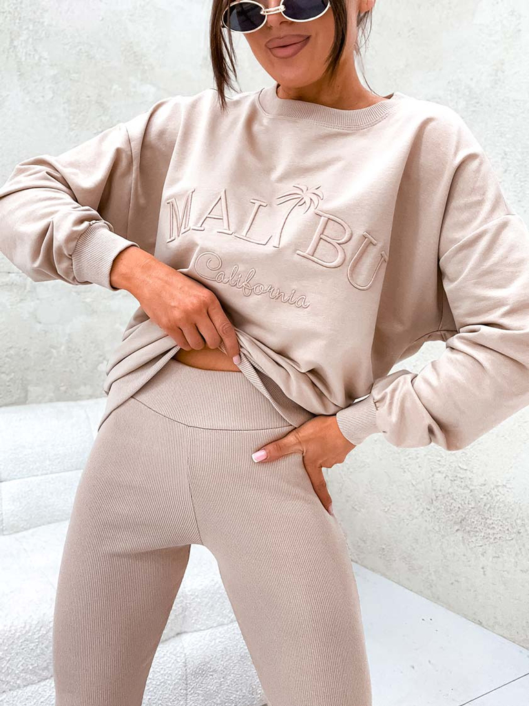 Royalfashion Дамски комплект с клинове