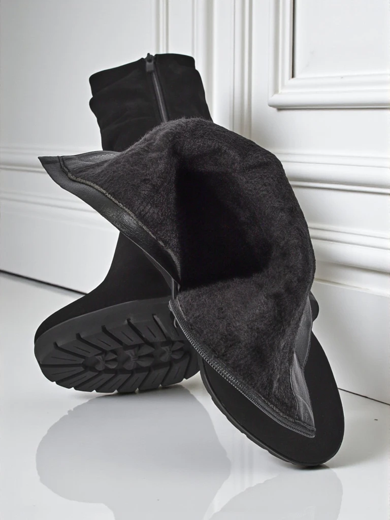 Матови дамски боти на ток Ashen Bloom