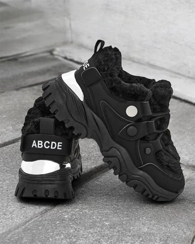 Дамски изолирани обувки на Royalfashion Poriomo