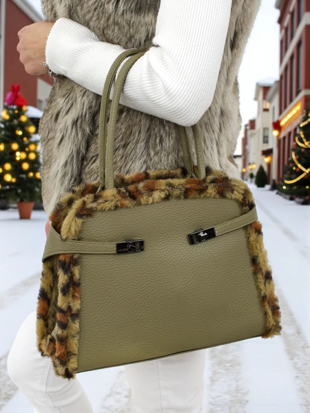 Малка дамска чанта от еко кожа с пантерка Panthory