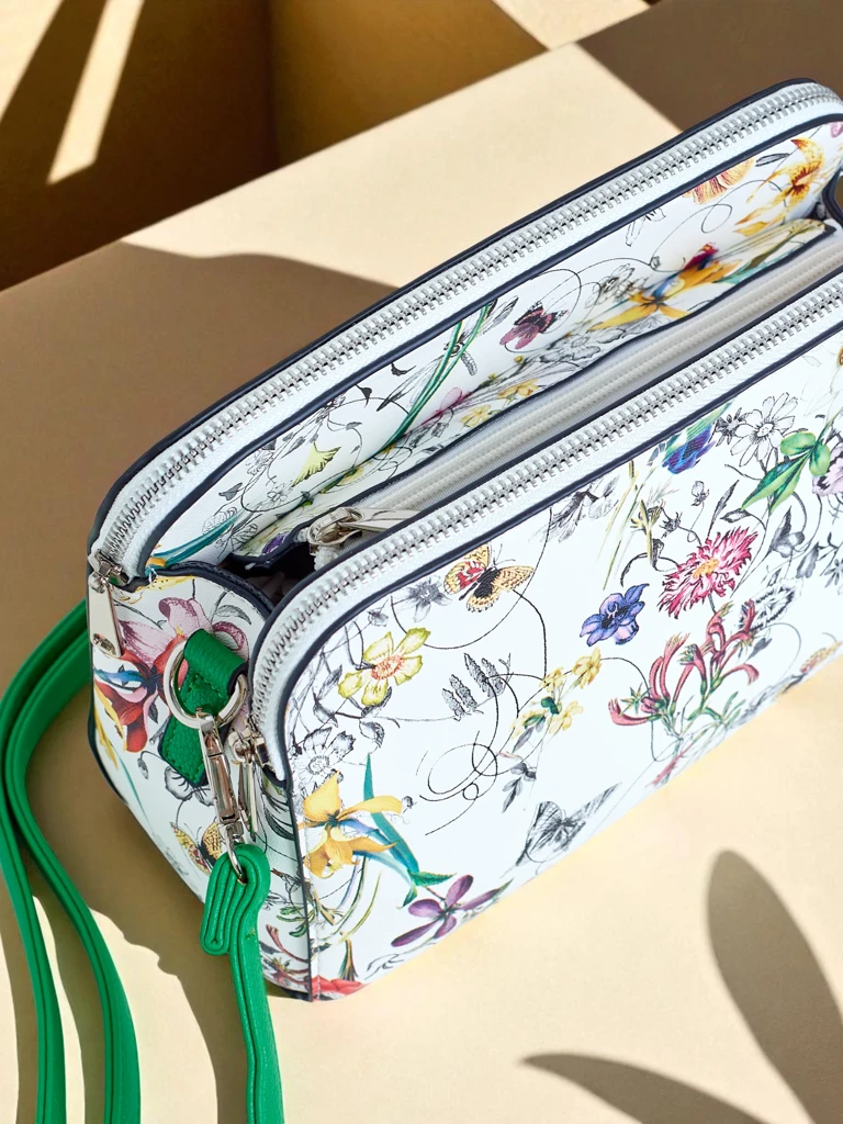 Royalfashion Дамска малка чанта от еко кожа Florentia