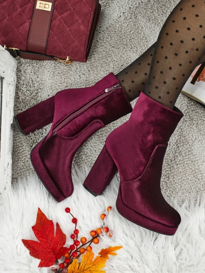 Дамски боти на ток, имитация на велур, Miss