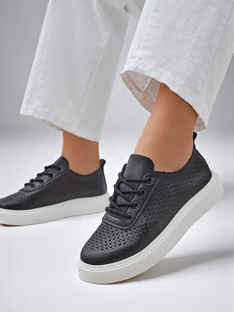 Обувки за жени с връзки Royalfashion Adette