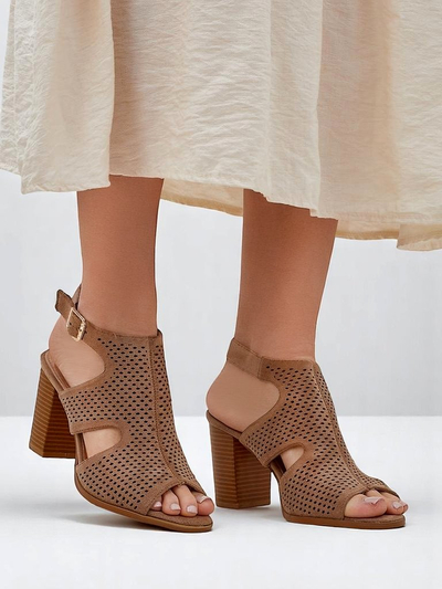 Royalfashion дамски перфорирани сандали на широк ток Abetle