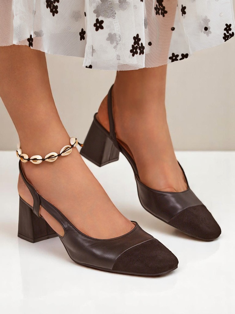 Royalfashion Дамски обувки на нисък ток с декоративен нос Eleganzo