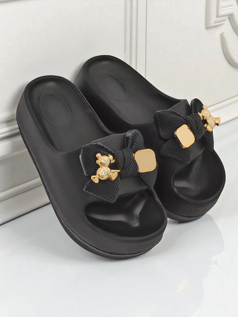 Royalfashion Дамски джапанки от гума с декоративна панделка Alday