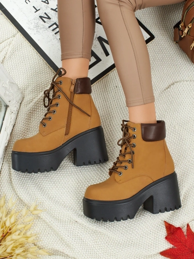 Дамски боти от еко велур на ток и платформа Tavlissa