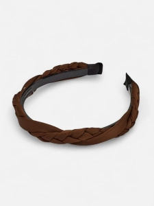 Тъмнокафяв