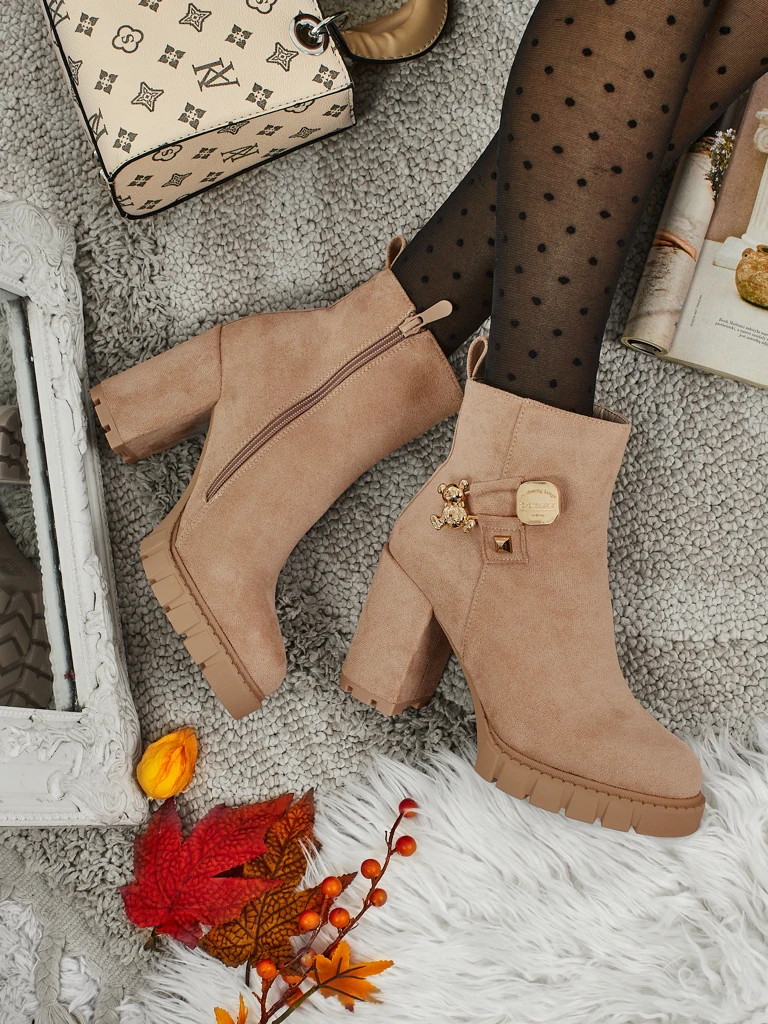 Дамски боти от еко велур на ток Bearr