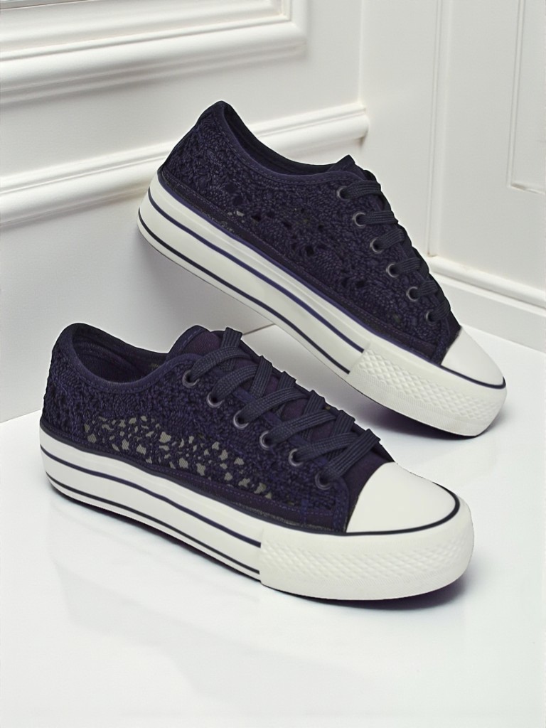 Дамски кецове Aureliana Тъмносини от ажурна тъкан с равна подметка